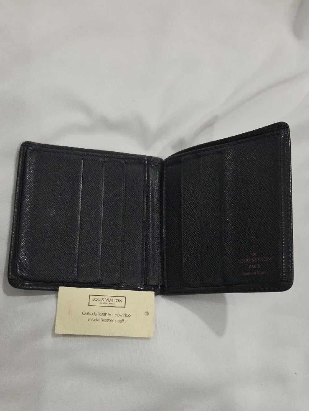Original Louis Vuitton Black Epi Leather Men's Wallet with Textured Finish
